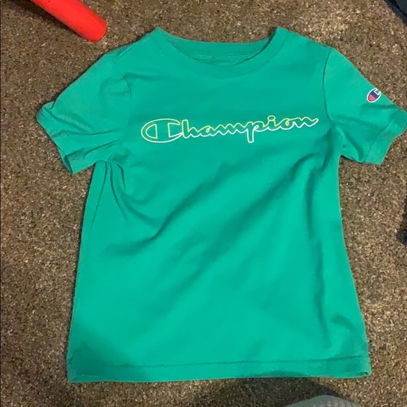 2 boys champion t shirts size 5 - Picture 5 of 5